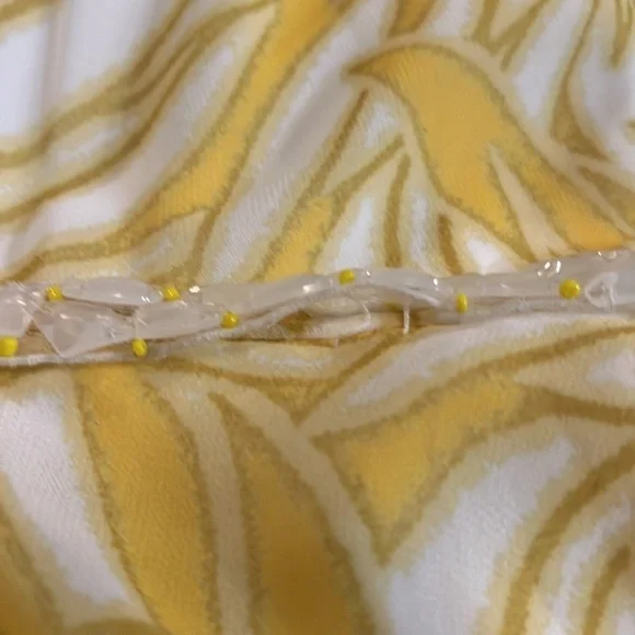 Badgley Mischka  Yellow Paradiso Dress Size 4 Beaded Attatched Belt - Picture 16 of 16